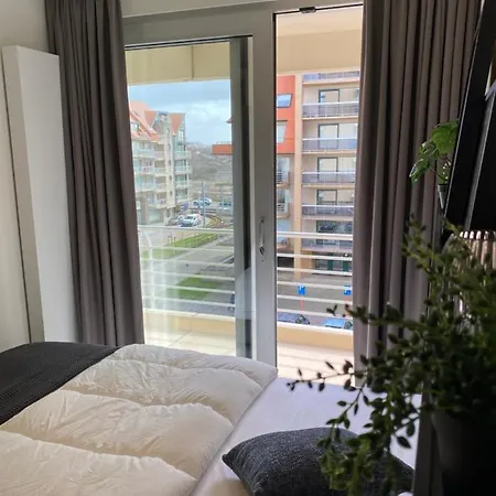 Petit Nieuwpoort-bad *